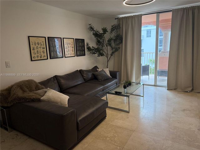 19555 E Country Club Dr 8602, Aventura, FL 33180