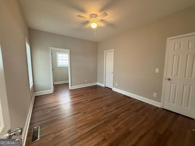 618 Liberty Overloo, Gainesville, GA 30501