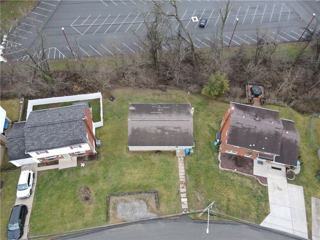 977 Vallevista St, Castle Shannon, PA 15234