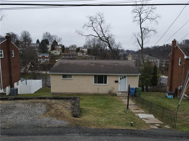 977 Vallevista St, Castle Shannon, PA 15234