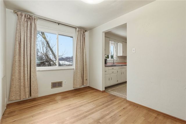 977 Vallevista St, Castle Shannon, PA 15234