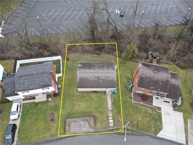 977 Vallevista St, Castle Shannon, PA 15234