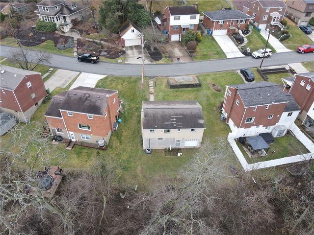 977 Vallevista St, Castle Shannon, PA 15234