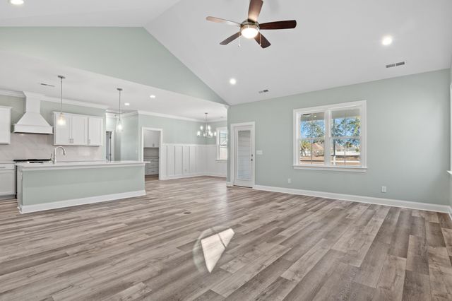 164 Peru Farm Dr., Georgetown, SC 29440