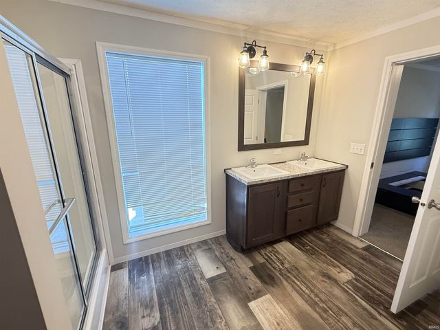 957 S Ridgecrest Lane, Paoli, IN 47454