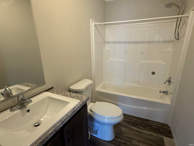 957 S Ridgecrest Lane, Paoli, IN 47454
