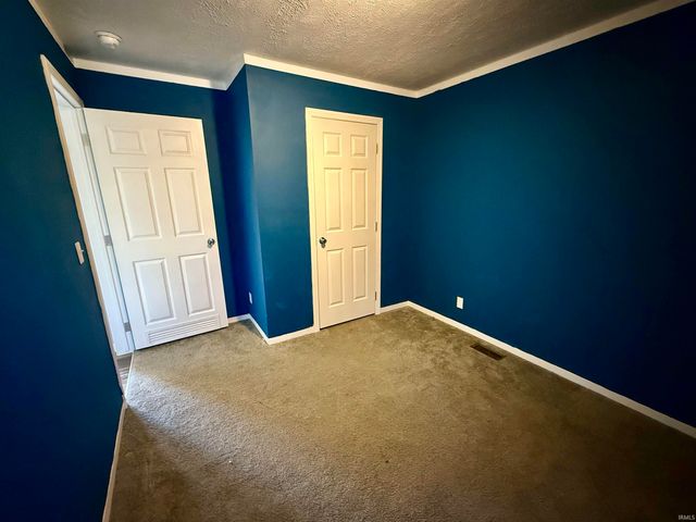957 S Ridgecrest Lane, Paoli, IN 47454