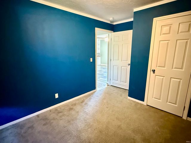 957 S Ridgecrest Lane, Paoli, IN 47454