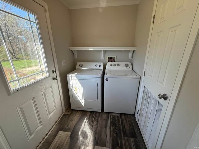 957 S Ridgecrest Lane, Paoli, IN 47454