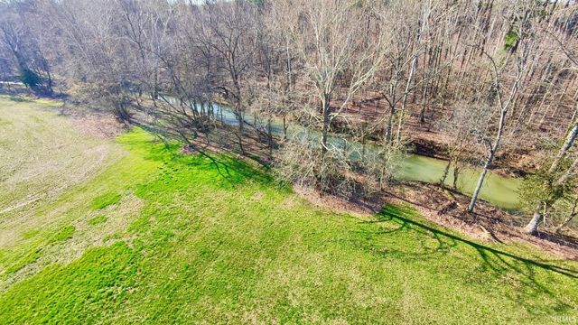 957 S Ridgecrest Lane, Paoli, IN 47454