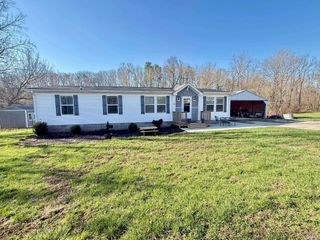 957 S Ridgecrest Lane, Paoli, IN 47454