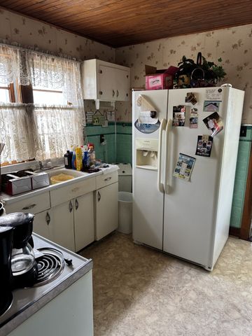 108 Cherry Ave, Lafayette, TN 37083