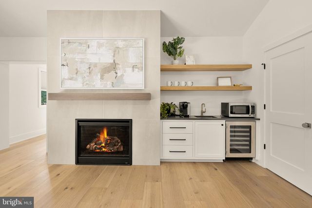 1216 EARNESTINE ST, Mclean, VA 22101