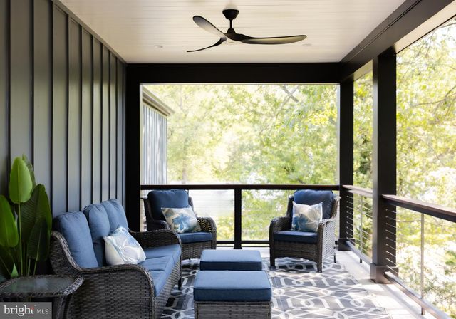 1216 EARNESTINE ST, Mclean, VA 22101