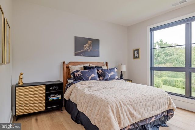 1216 EARNESTINE ST, Mclean, VA 22101