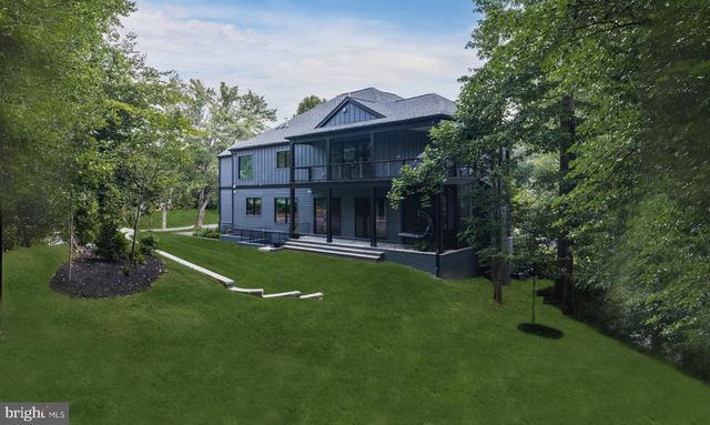 1216 EARNESTINE ST, Mclean, VA 22101