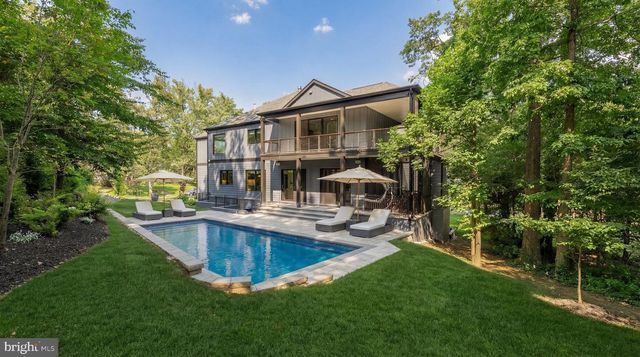 1216 EARNESTINE ST, Mclean, VA 22101