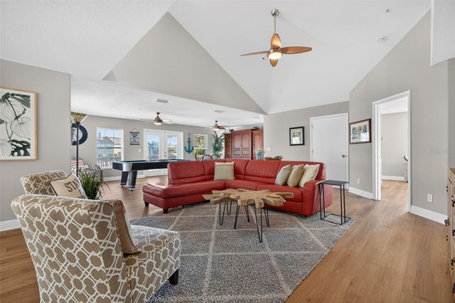 1902 ARROWHEAD DRIVE NE, St Petersburg, FL 33703