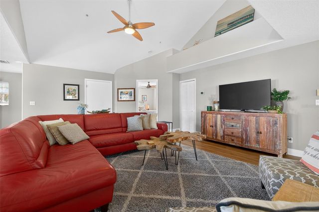 1902 ARROWHEAD DRIVE NE, St Petersburg, FL 33703