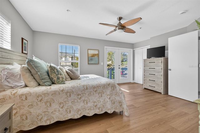 1902 ARROWHEAD DRIVE NE, St Petersburg, FL 33703