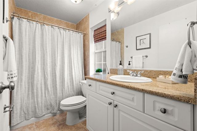 1902 ARROWHEAD DRIVE NE, St Petersburg, FL 33703