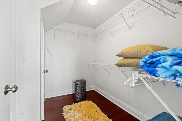 1902 ARROWHEAD DRIVE NE, St Petersburg, FL 33703