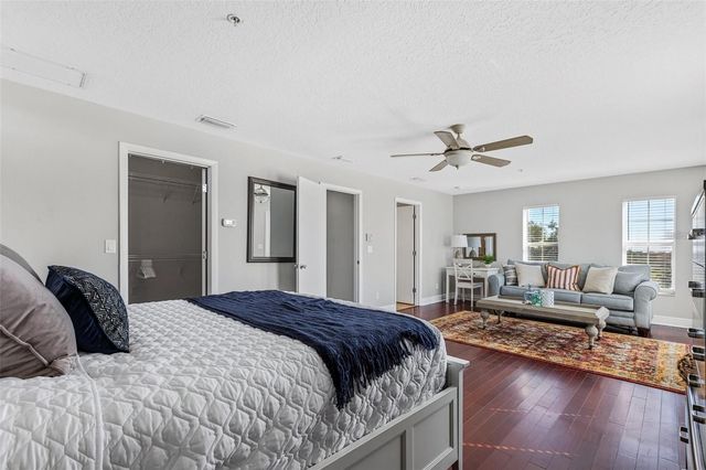 1902 ARROWHEAD DRIVE NE, St Petersburg, FL 33703