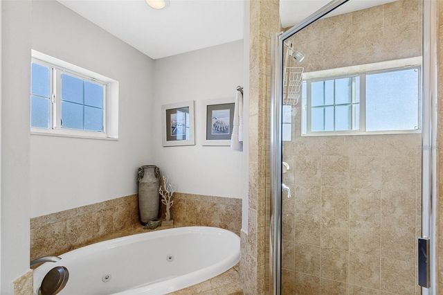 1902 ARROWHEAD DRIVE NE, St Petersburg, FL 33703