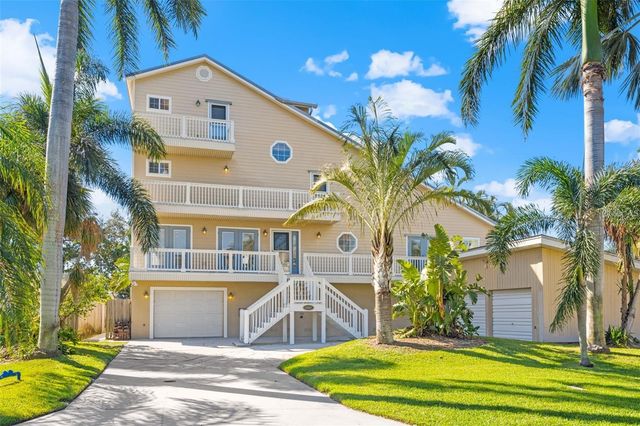 1902 ARROWHEAD DRIVE NE, St Petersburg, FL 33703