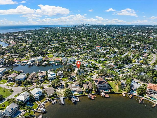 1902 ARROWHEAD DRIVE NE, St Petersburg, FL 33703