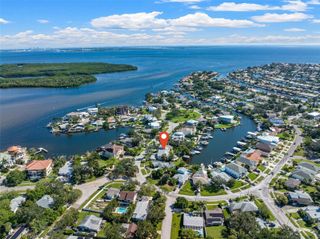 1902 ARROWHEAD DRIVE NE, St Petersburg, FL 33703