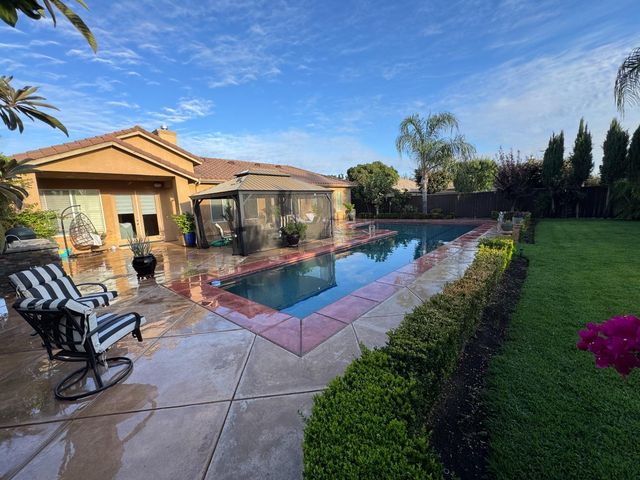 1461 N Harvard Avenue, Clovis, CA 93619