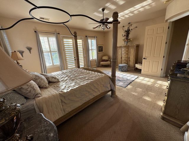 1461 N Harvard Avenue, Clovis, CA 93619
