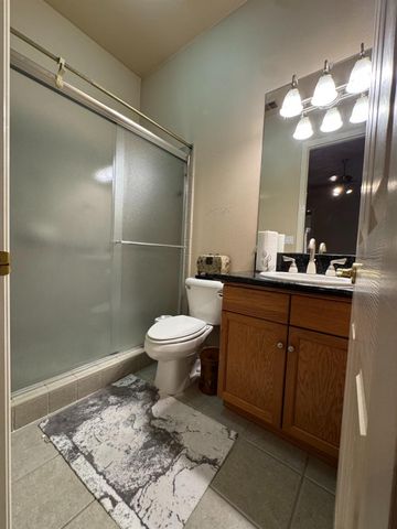 1461 N Harvard Avenue, Clovis, CA 93619