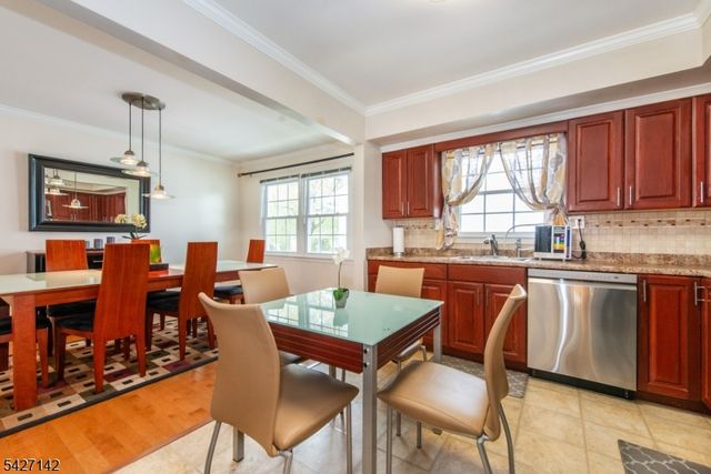900 Sioux Ave, Parsippany-troy Hills Twp., NJ 07034
