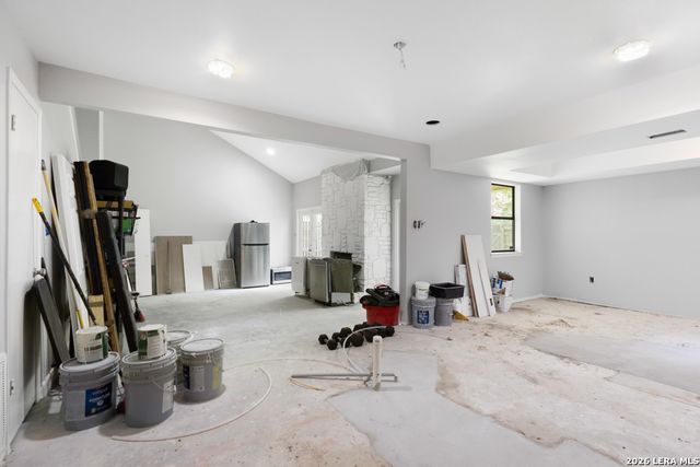 8565 Echo Creek Lane, San Antonio, TX 78240