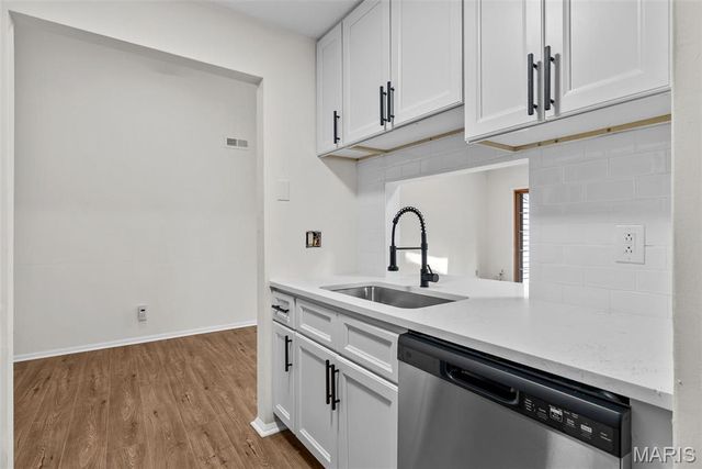 6808 Cottage Grove Lane I, St Louis, MO 63129