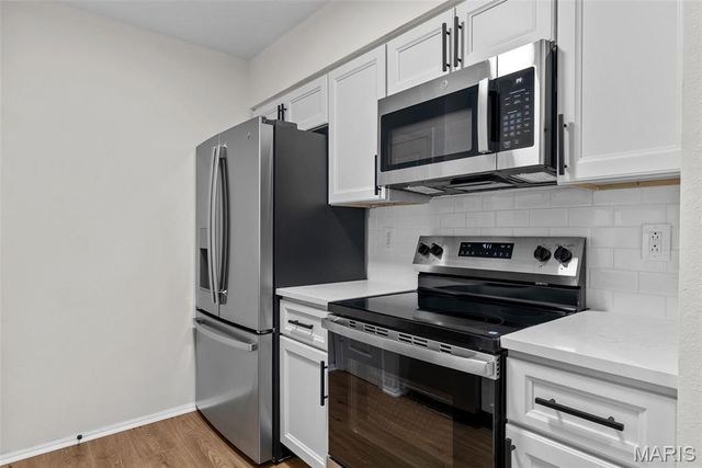 6808 Cottage Grove Lane I, St Louis, MO 63129