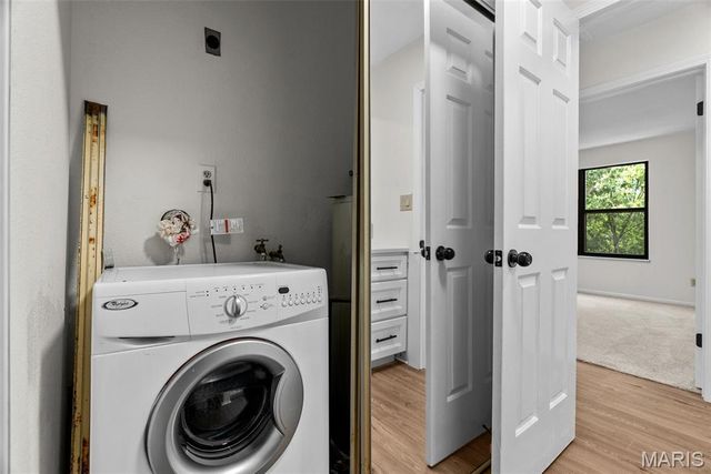 6808 Cottage Grove Lane I, St Louis, MO 63129