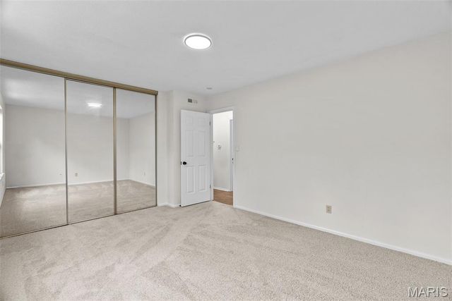 6808 Cottage Grove Lane I, St Louis, MO 63129