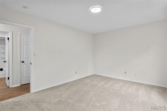 6808 Cottage Grove Lane I, St Louis, MO 63129