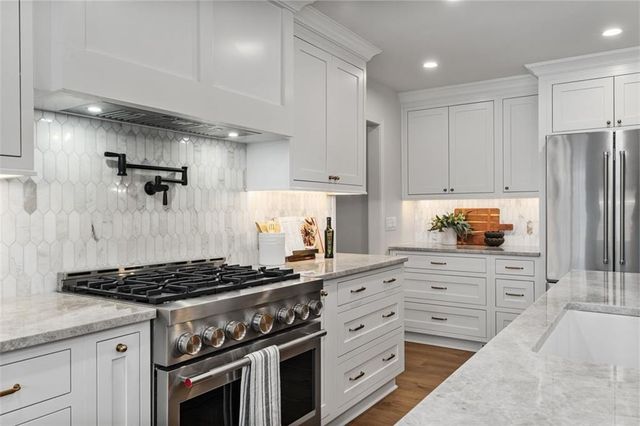 1036 Redfield Terrace, Dunwoody, GA 30338