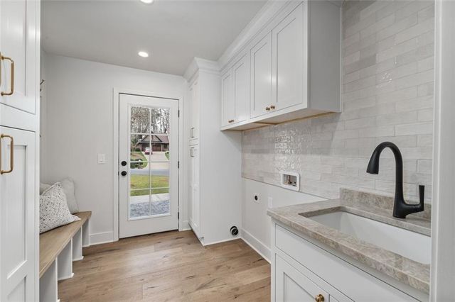 1036 Redfield Terrace, Dunwoody, GA 30338