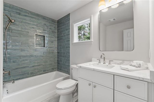 1036 Redfield Terrace, Dunwoody, GA 30338