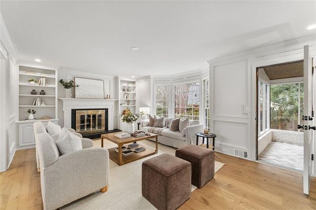 1036 Redfield Terrace, Dunwoody, GA 30338