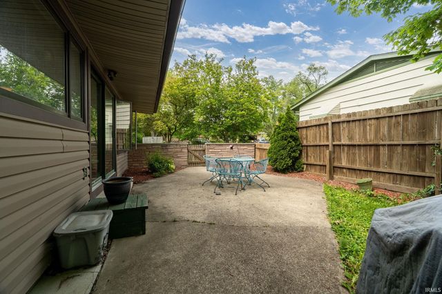1982 Indian Trail Drive, West Lafayette, IN 47906