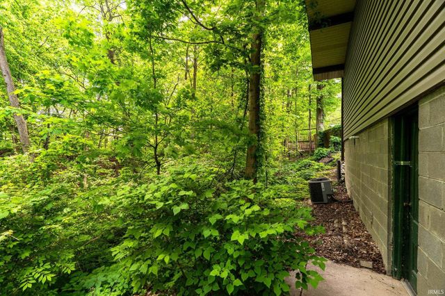 1982 Indian Trail Drive, West Lafayette, IN 47906