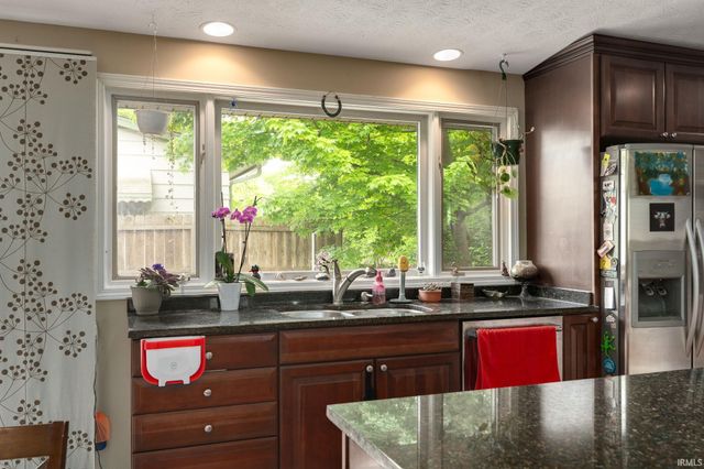 1982 Indian Trail Drive, West Lafayette, IN 47906