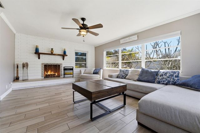 2400 PINE COURT, Nokomis, FL 34275