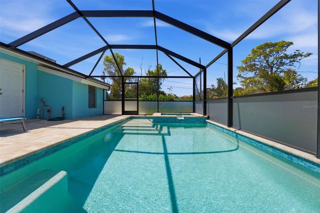 2400 PINE COURT, Nokomis, FL 34275